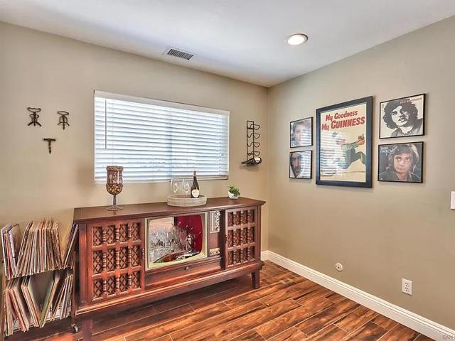 Image 5 of 23 For 11314 Almazon Street