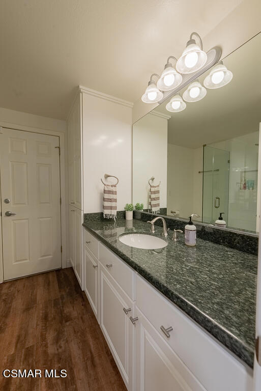 1453 Cheswick Place, Westlake Village CA: https://media.crmls.org/mediaz/b879635c-89dd-417f-8bd0-2b1b2726ded4.jpg