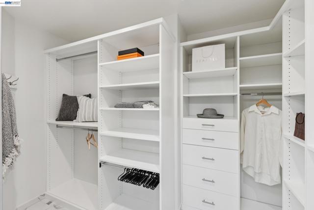 Image 38 of 60 For 674 Crystal Ct