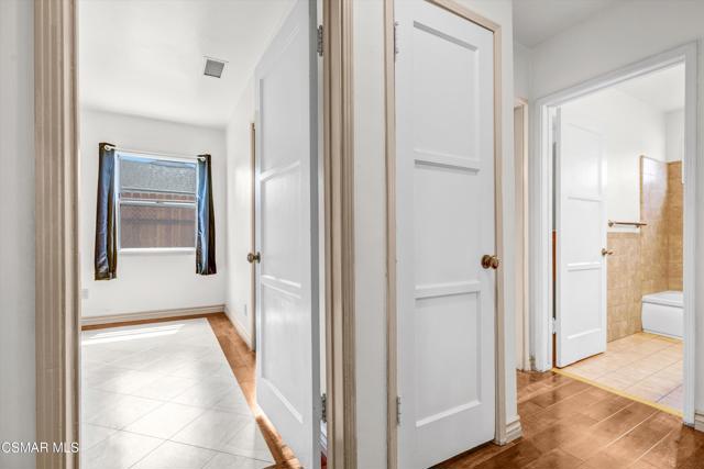 17400 Cantlay Street, Lake Balboa CA: https://media.crmls.org/mediaz/b87a5397-8131-465a-92ce-a5d4d7919381.jpg