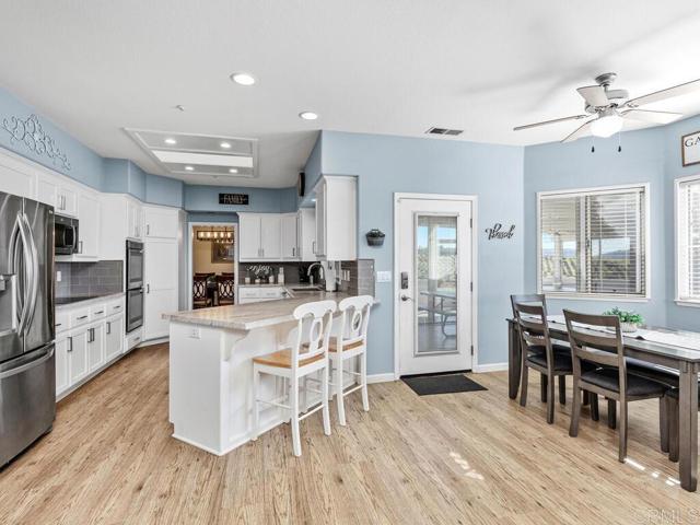 Detail Gallery Image 16 of 75 For 31702 Nira Ln, Bonsall,  CA 92003 - 4 Beds | 3 Baths