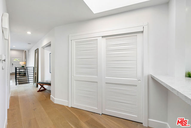 6502 Dume Drive, Malibu CA: https://media.crmls.org/mediaz/b87b7e36-ade1-417b-b5c3-d81fcf8eebc2.jpg