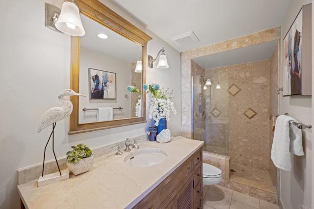 1562 Camino Del Mar, Del Mar CA: https://media.crmls.org/mediaz/b87bd358-236b-4816-8ad6-139733084308.jpg