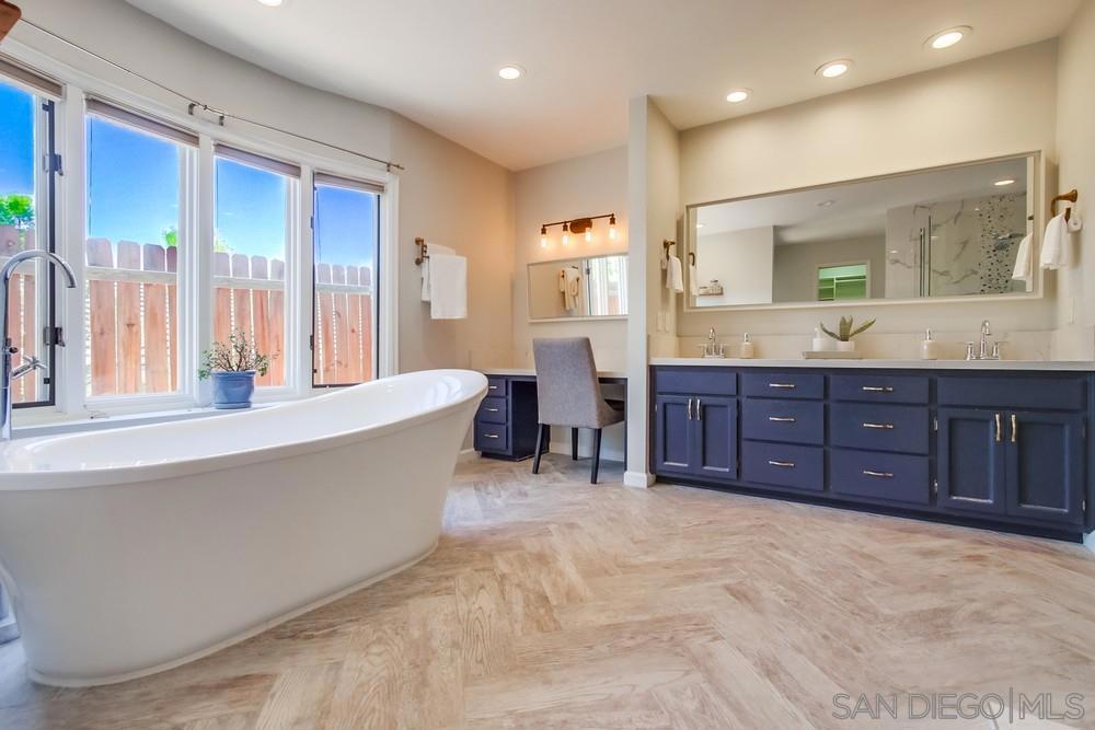 MLS #250035430SD image #24