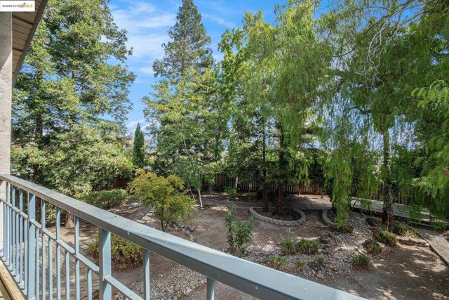 3523 Tabora Drive, Antioch CA: https://media.crmls.org/mediaz/b87c6161-da4a-4a2f-aebd-ebca2bbd4fbc.jpg