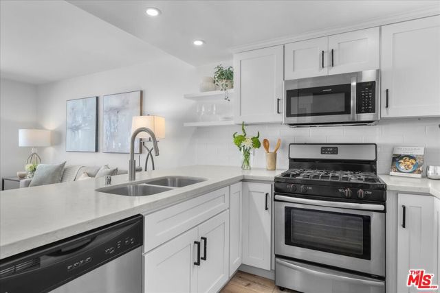 1311 Manhattan Beach Boulevard, Manhattan Beach, California 90266, 2 Bedrooms Bedrooms, ,2 BathroomsBathrooms,Residential,For Sale,Manhattan Beach,25544727