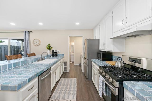 Image 7 of 19 For 644 Silver Strand Blvd