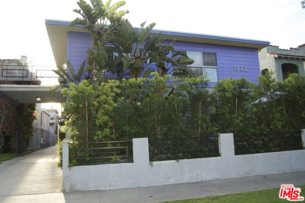 1222 S Orange Grove Avenue