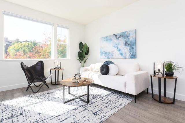 733 E Evelyn Avenue, Sunnyvale CA: https://media.crmls.org/mediaz/b87f8edb-3807-429d-8813-acb76af141bd.jpg