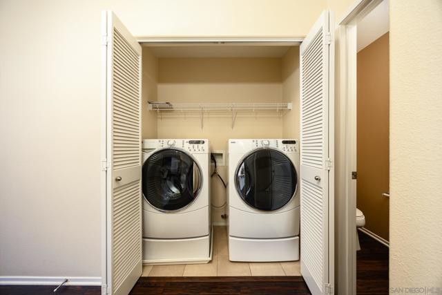 1110 Calabria St, Santee CA: https://media.crmls.org/mediaz/b87fed55-eacf-4159-982d-7017dc95df69.jpg