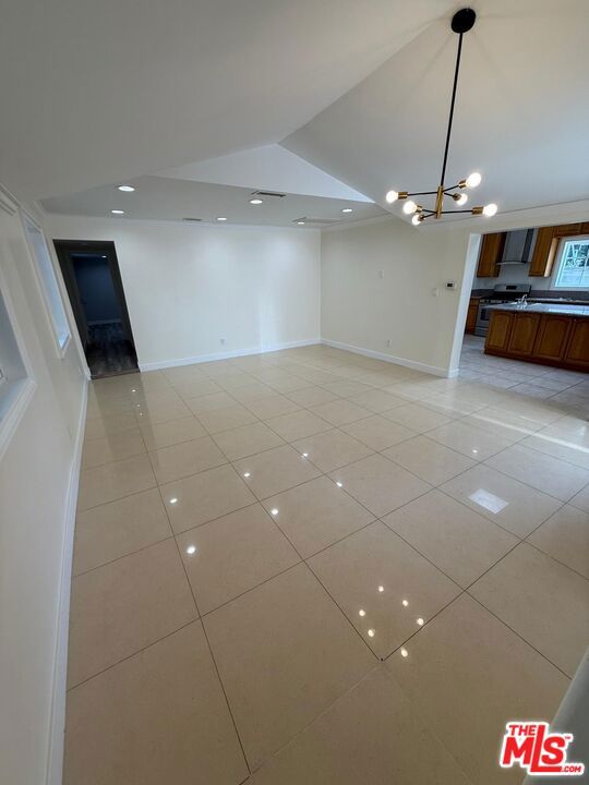 8446 Fenwick Street, Sunland CA: https://media.crmls.org/mediaz/b8804a9b-647e-4c5c-aaab-057660b4227b.jpg