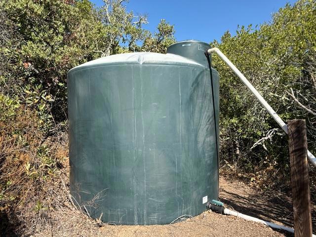 7175 Redwood Retreat Road, Gilroy CA: https://media.crmls.org/mediaz/b880f221-1790-4f19-8880-a8f47334fa75.jpg