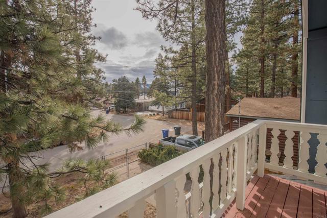 Detail Gallery Image 12 of 37 For 361 W Meadow Ln, Big Bear City,  CA 92314 - 3 Beds | 2 Baths