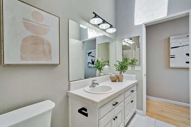 269 Bush Street, Mountain View CA: https://media.crmls.org/mediaz/b8827262-63ae-4eae-aa4a-8ada83e836ac.jpg