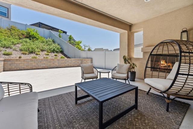 8246 Rose Quartz Cir, San Diego CA: https://media.crmls.org/mediaz/b88288dc-3803-43b6-a1f3-d5bec1fd7712.jpg