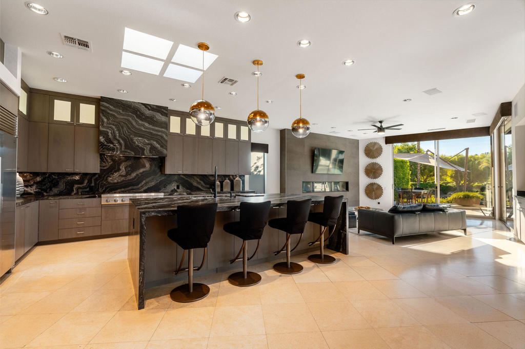 MLS #219139292DA image #14