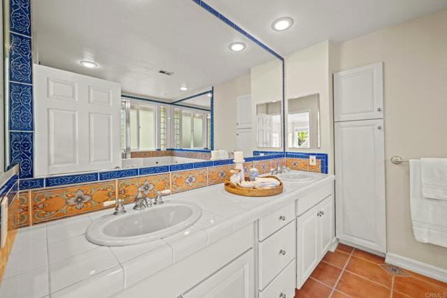 Detail Gallery Image 19 of 52 For 2702 Jacaranda Ave, Carlsbad,  CA 92009 - 5 Beds | 2/1 Baths