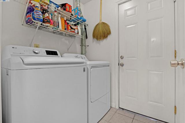 394 Encino, Livermore CA: https://media.crmls.org/mediaz/b884e75a-75e7-4e32-9336-fd6d55fe0430.jpg