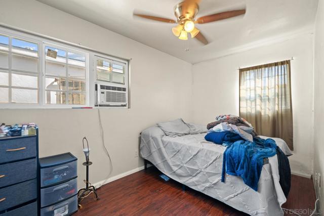 4015 Boston Ave, San Diego CA: https://media.crmls.org/mediaz/b885c5e5-5dde-44fa-98e7-45f38a5b730e.jpg