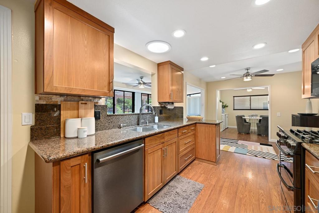 12061 Callado Rd - photo 10