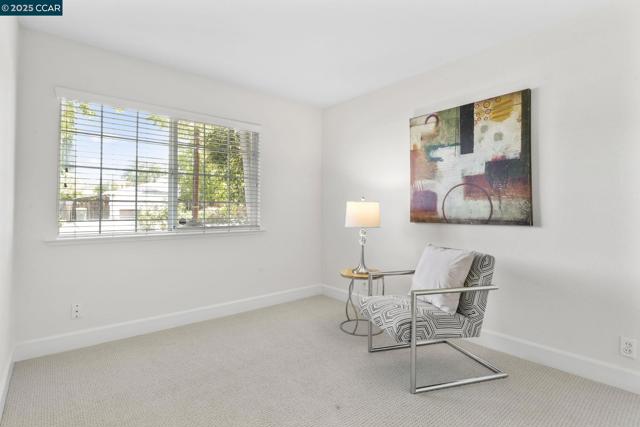 3249 Claudia Dr, Concord CA: https://media.crmls.org/mediaz/b8869b92-dfc5-4394-98c8-5aeb9f32417c.jpg
