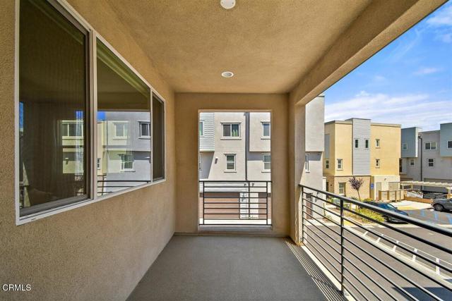 Detail Gallery Image 10 of 27 For 723 Heritage Ln, Upland,  CA 91784 - 2 Beds | 3/1 Baths