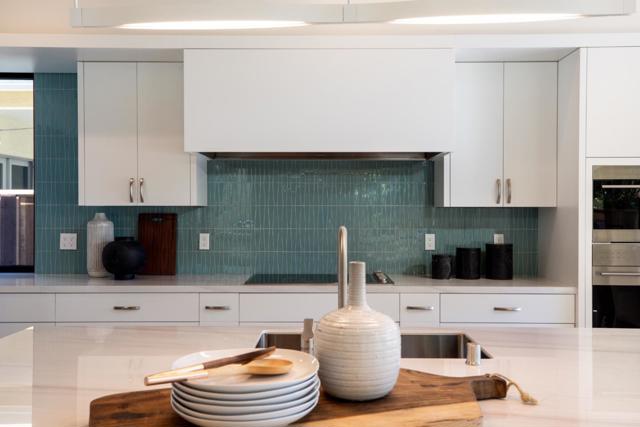 596 Franklin Street, Mountain View CA: https://media.crmls.org/mediaz/b8876275-3a68-487d-b519-567a478abd31.jpg