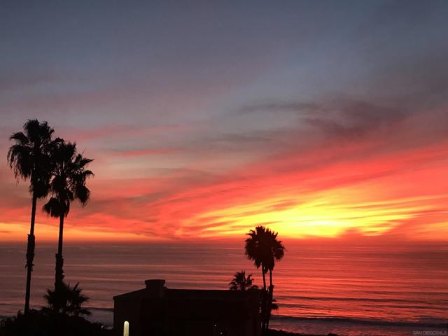 1464 Summit Ave, Cardiff by the Sea CA: https://media.crmls.org/mediaz/b887b32a-c35a-465a-b363-04a378c3d967.jpg