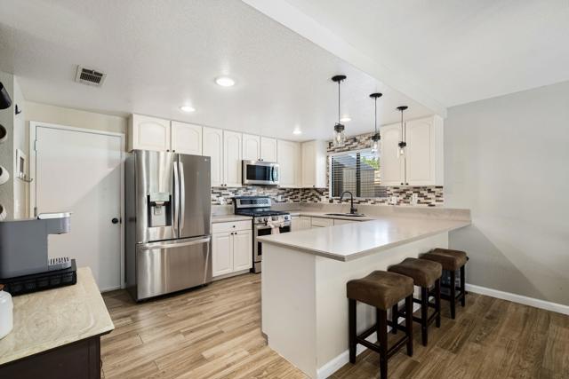 68195 Estio Road, Cathedral City CA: https://media.crmls.org/mediaz/b88819e0-d8be-4da9-ae89-0507658e48ca.jpg