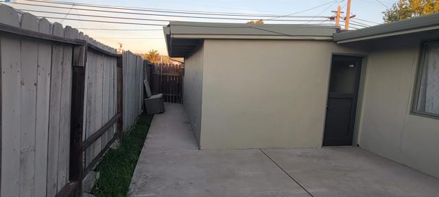 27781 Mandarin Ave, Hayward CA: https://media.crmls.org/mediaz/b88845f5-36c6-45c7-8998-a527358475b0.jpg