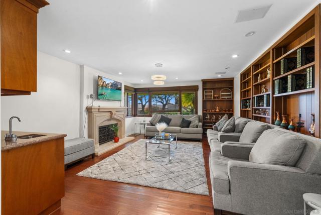 9351 La Jolla Farms Rd, San Diego CA: https://media.crmls.org/mediaz/b889a094-f351-4d32-a71f-cd1c944f0910.jpg
