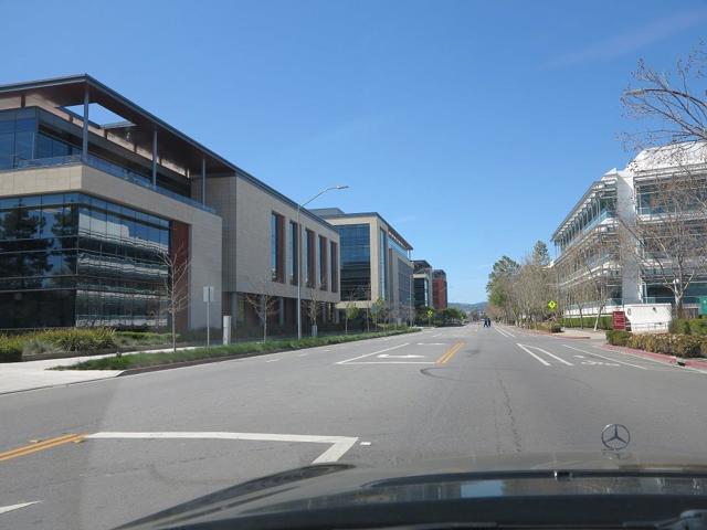 3216 Rolison Road, Redwood City CA: https://media.crmls.org/mediaz/b889f8d1-28df-4d4c-b152-c6d1676c3bf6.jpg