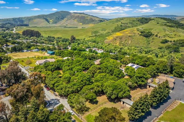 229 Payne Road, San Juan Bautista CA: https://media.crmls.org/mediaz/b88a5d46-6aec-4c64-a001-a0e2df6db808.jpg