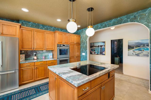 73840 Grapevine Street, Palm Desert CA: https://media.crmls.org/mediaz/b88b0fc3-2c8d-4023-a320-e02219b56ad1.jpg