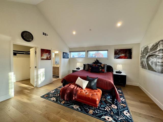 16 Hillview Avenue, Redwood City CA: https://media.crmls.org/mediaz/b88bd2fc-b4a0-482e-9484-7e1eb8445cc2.jpg