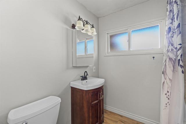 Image 17 of 28 For 686 Alvin Street