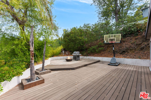 2929 Passmore Drive, Los Angeles CA: https://media.crmls.org/mediaz/b88bd6cb-2b69-477e-a75c-9bb8ec7151db.jpg