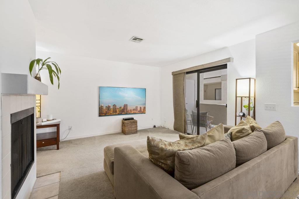 10379 Azuaga St - photo 5