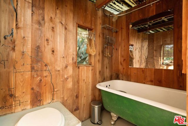 3130 Isabel, Los Angeles CA: https://media.crmls.org/mediaz/b88c45ff-2972-4dba-bca9-6c311d78b457.jpg