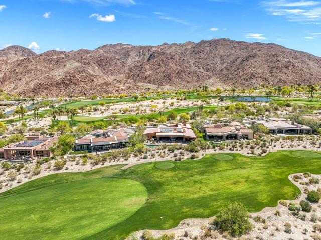 50741 Desert Arroyo Trail, Indian Wells CA: https://media.crmls.org/mediaz/b88c601d-c37b-49cd-a42f-a430dedf1e7b.jpg