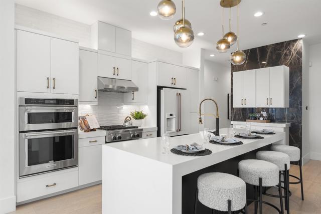 8337 Distinctive, San Diego CA: https://media.crmls.org/mediaz/b88c86b3-efc7-4da4-8dad-c15a654543bb.jpg