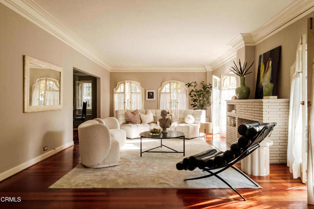 80 N Euclid Avenue #102