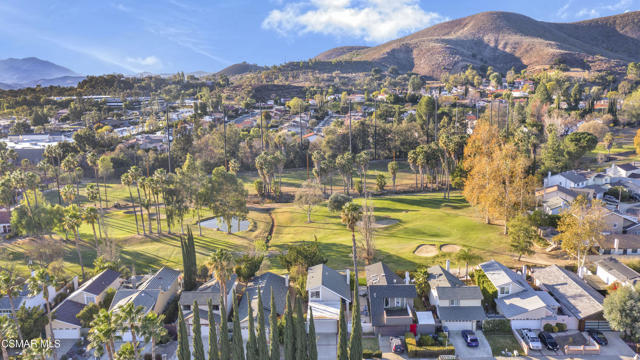 5757 Lake Lindero Drive, Agoura Hills CA: https://media.crmls.org/mediaz/b88d83b4-4401-4d92-ad6a-5d73b72480a7.jpg