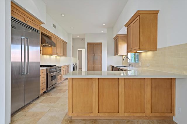 46640 Amir Drive, Palm Desert CA: https://media.crmls.org/mediaz/b88daa0a-7663-4a31-af63-ba3b75131dca.jpg