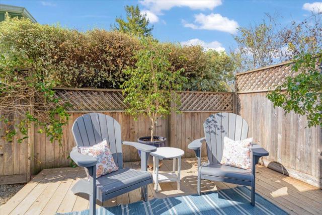 513 Hill Street, Capitola CA: https://media.crmls.org/mediaz/b88db1d7-f748-47a5-8c24-8ea78eac50af.jpg