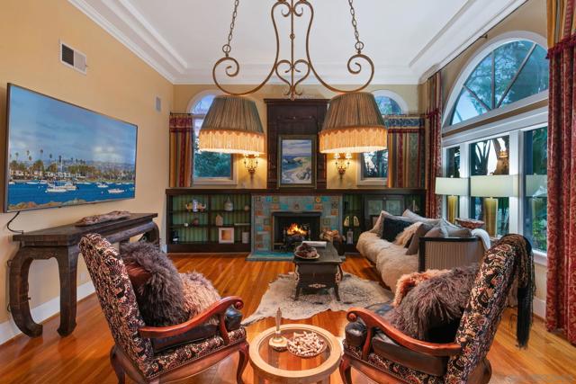 1115 S Mollison Ave, El Cajon CA: https://media.crmls.org/mediaz/b88dc167-cbba-4968-9445-e3264885bfba.jpg