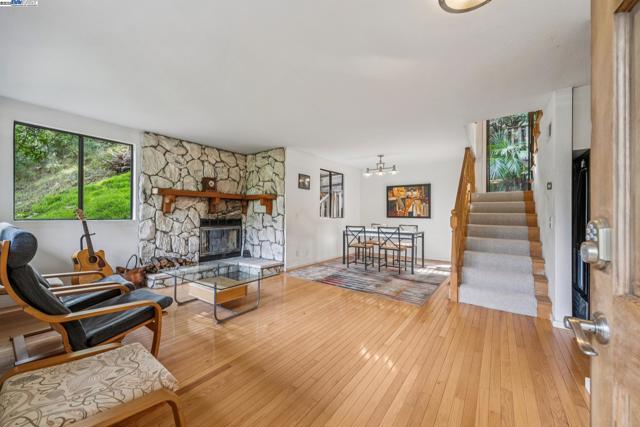 7171 HOMEWOOD DRIVE, Oakland CA: https://media.crmls.org/mediaz/b88dc925-5eed-496d-bb97-e4eff2c36f93.jpg