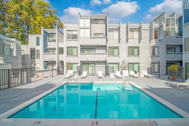 Detail Gallery Image 21 of 27 For 1940 N Highland Ave #10,  Los Angeles,  CA 90068 - 2 Beds | 2 Baths