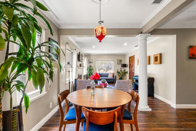 6677 W 88th St, Los Angeles CA: https://media.crmls.org/mediaz/b88fa4a2-ecc2-4708-952a-3d79077b2cc4.jpg
