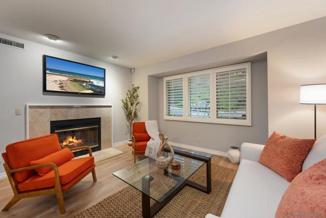 10575 Spruce Grove Ave, San Diego CA: https://media.crmls.org/mediaz/b88fe9b2-8f16-4b4e-a122-ef1a0b9a88be.jpg